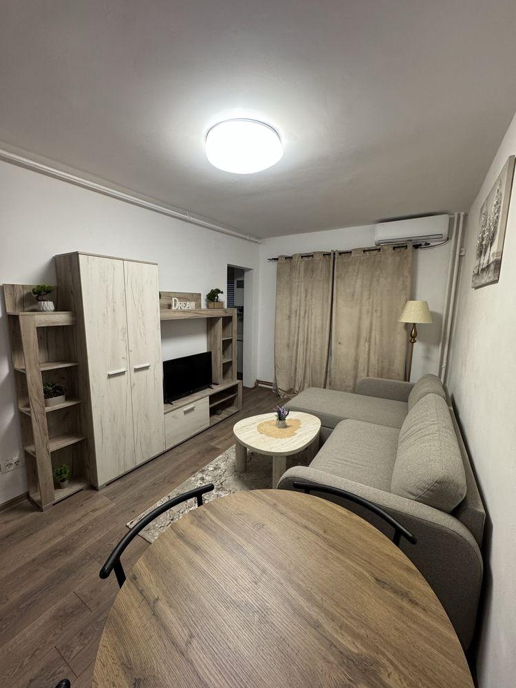 Garsoniera Confort 1, zona Micalaca - imagine 1