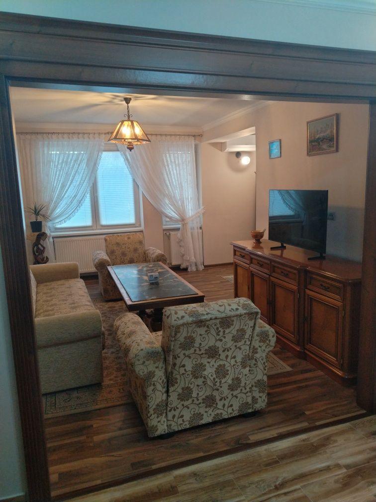 Inchiriez apartament 2 camere zona intim