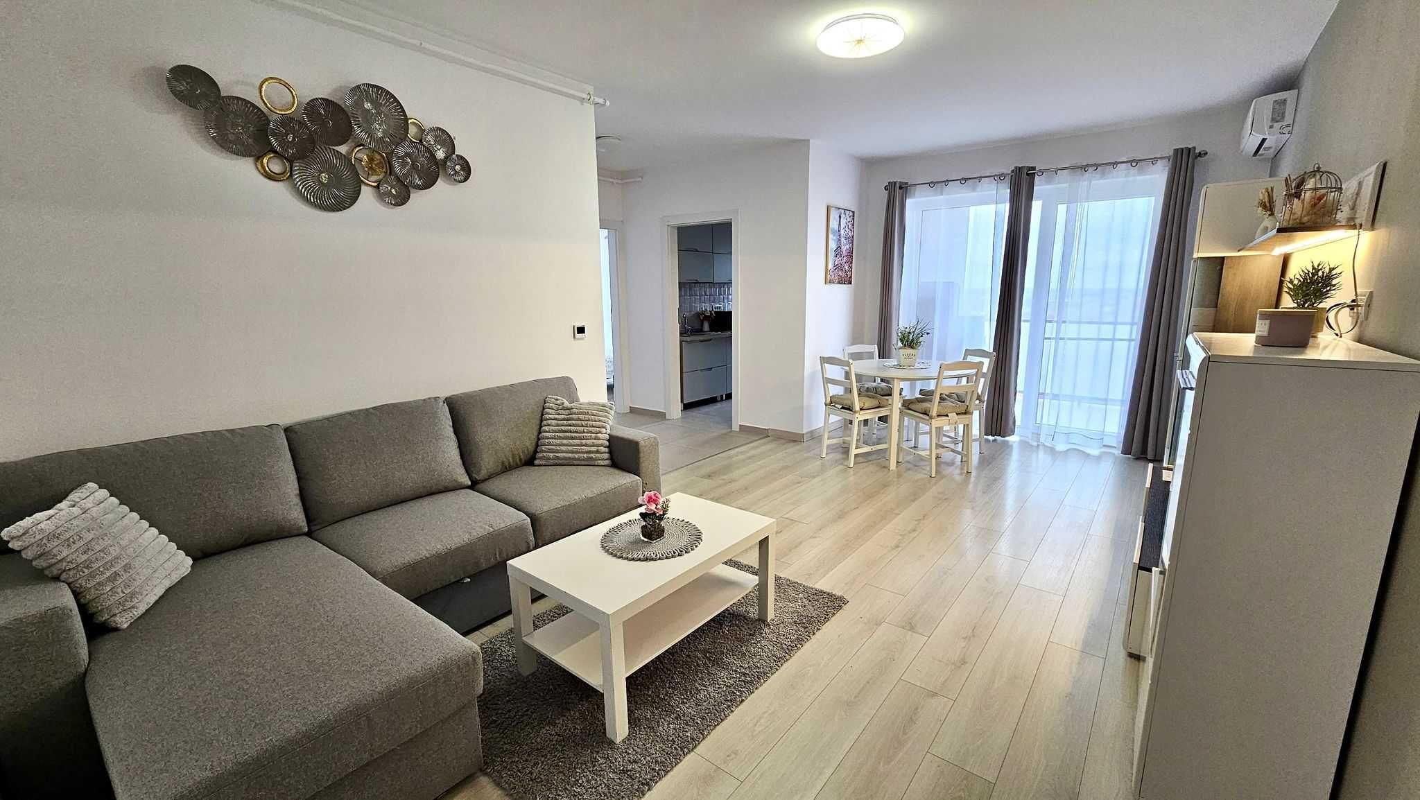 Apartament 3 camere in Adora Park, complet utilat, loc parcare