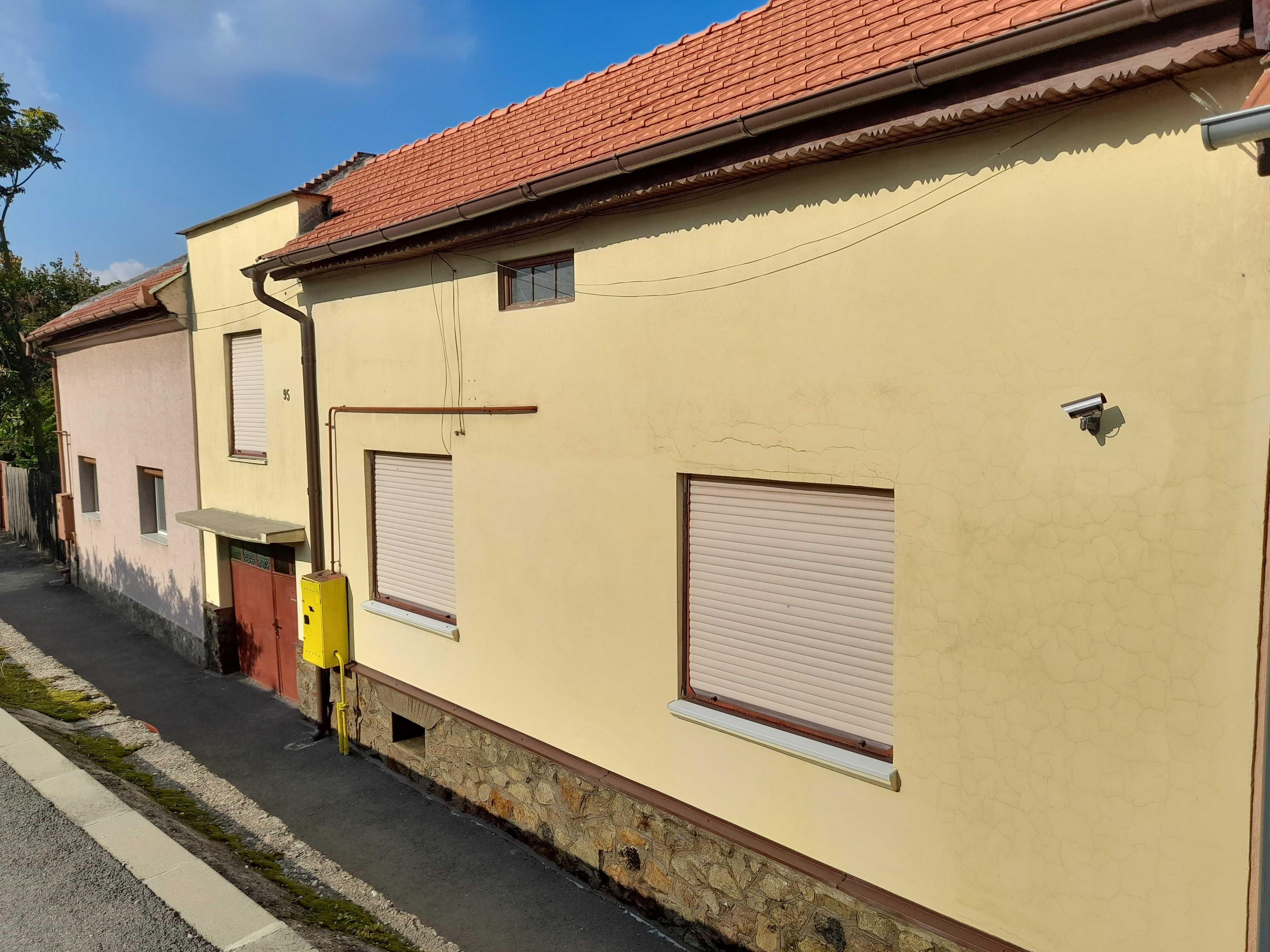 Vand/Schimb Casa in Arad-Micalaca-Radnei, cu Ap. 2 camere