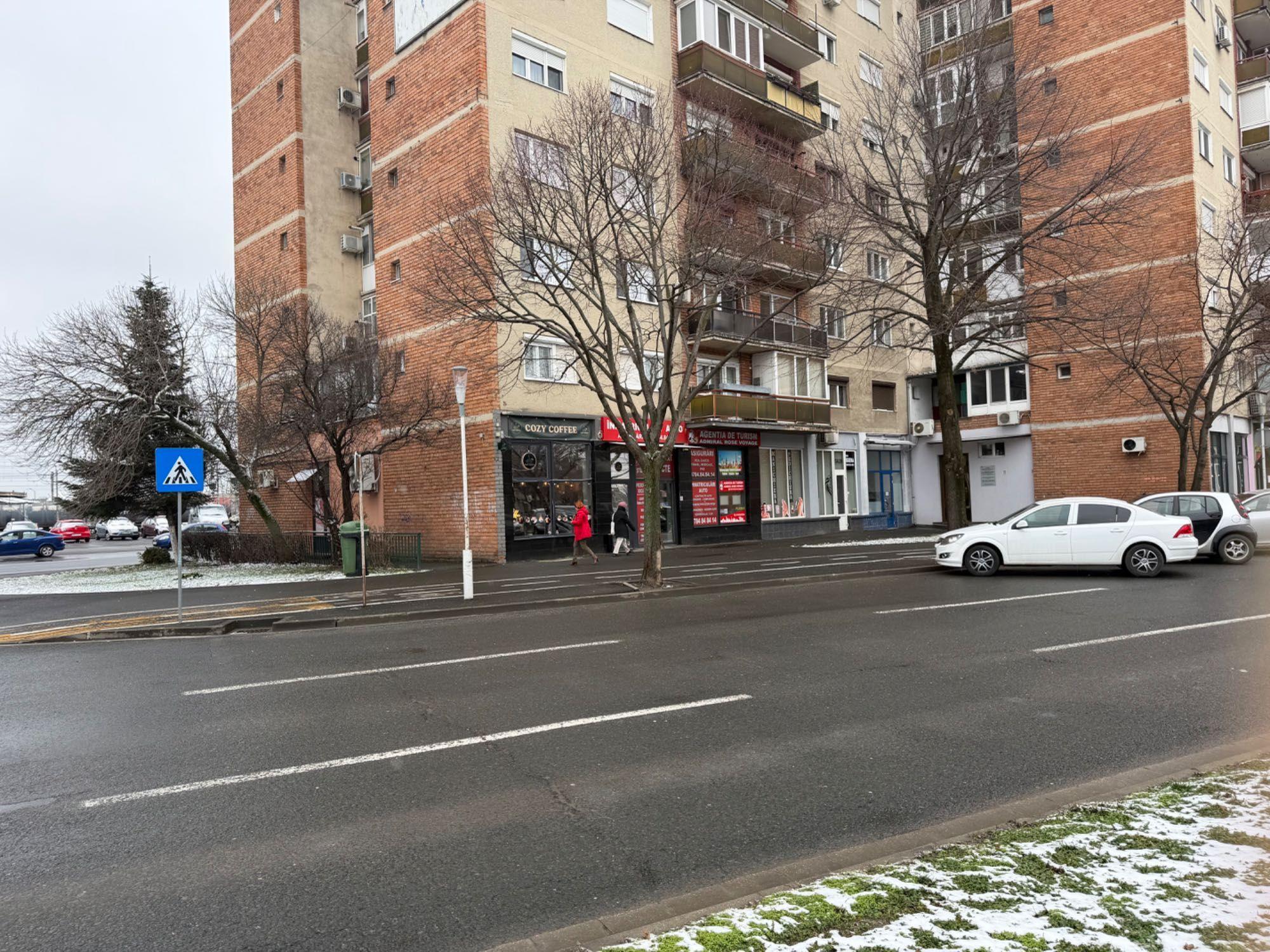 Spațiu comercial de închiriat sau Vanzare !– vad excelent – zona Gării CFR, Arad