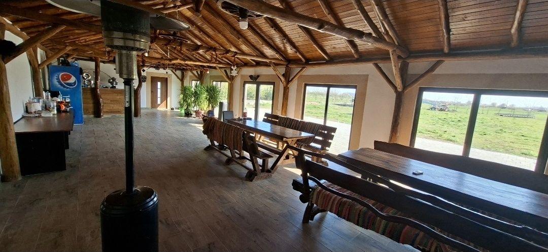 Arad-Spatiu/salon de inchiriat(loc de joacă) pentru evenimente/chefuri