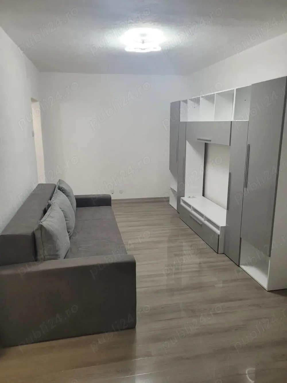 Garsoniera de închiriat