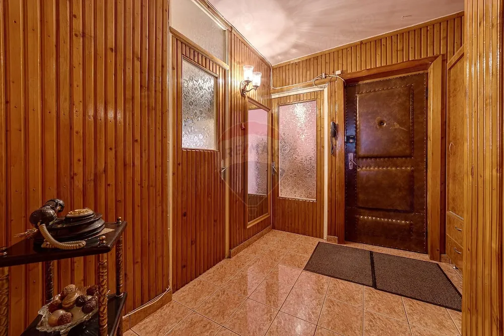 Inchiriez apartament 2 camere zona 300 Micalaca ( Supeco)