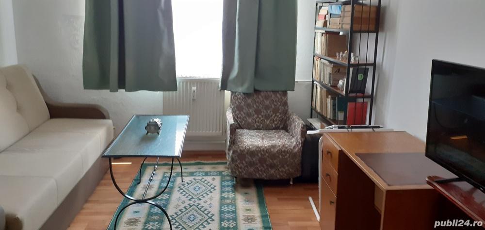 Vand ap 2 camere la cheie zona Intim confortabil orientat spre case