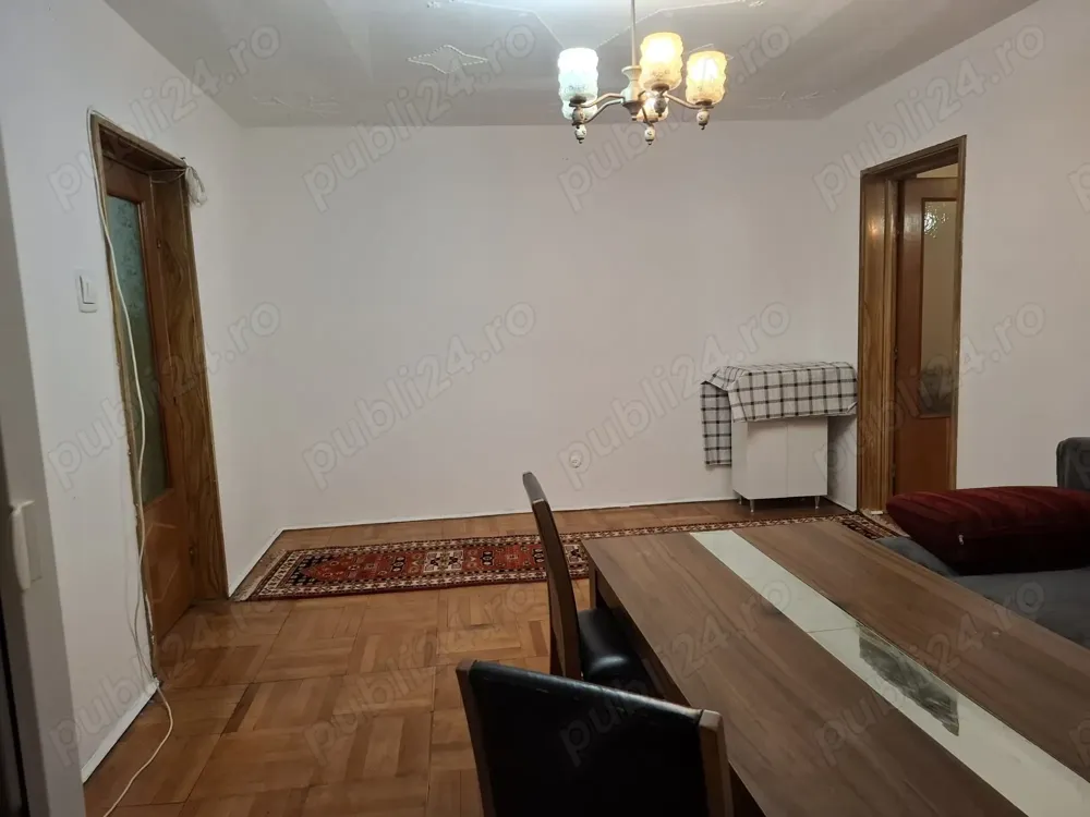 Ap 2 cam ultracentral Podgoria etaj 3 cu doua balcoane