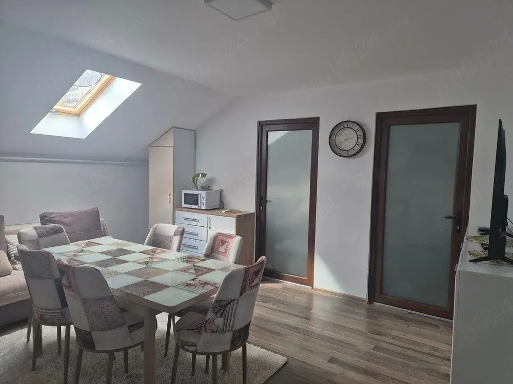 Vand Apartament in Cartier Aurel Vlaicu langa Parcarea deTaxi LebadaApartamentul se vinde la cheie!