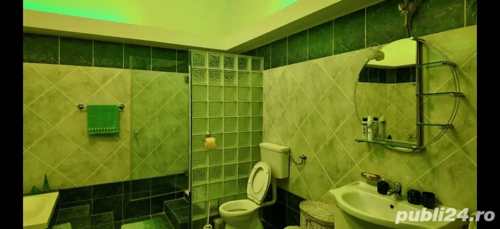 apartament 4 camere - imagine 1