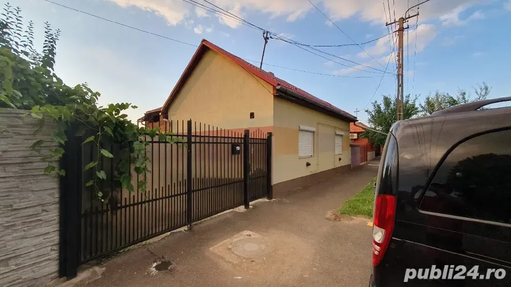 Casa P+M, teren 2023mp ,Str Constitutiei 190 Aradul Nou