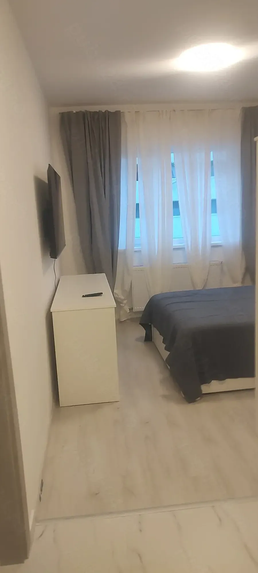 Inchiriez Garsoniera Militari Residence - imagine 1