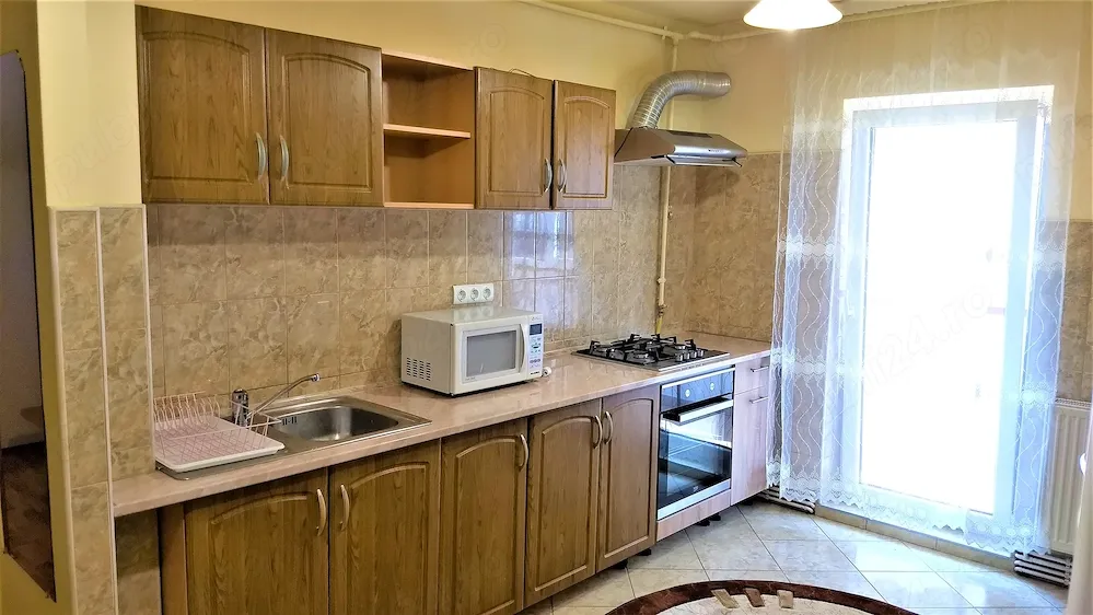 Inchiriez apartament 2 camere in Manastur, zona Pritax