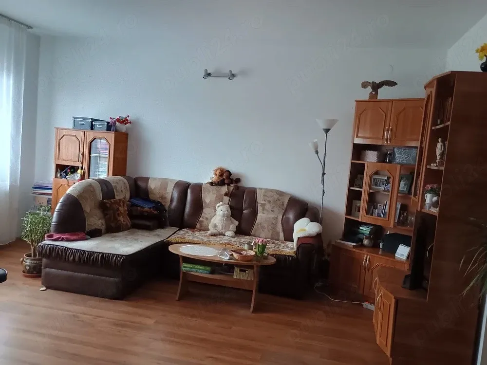 Apartament 3 camere | 76 mp | Parcare | Str.Eroilor | - imagine 1