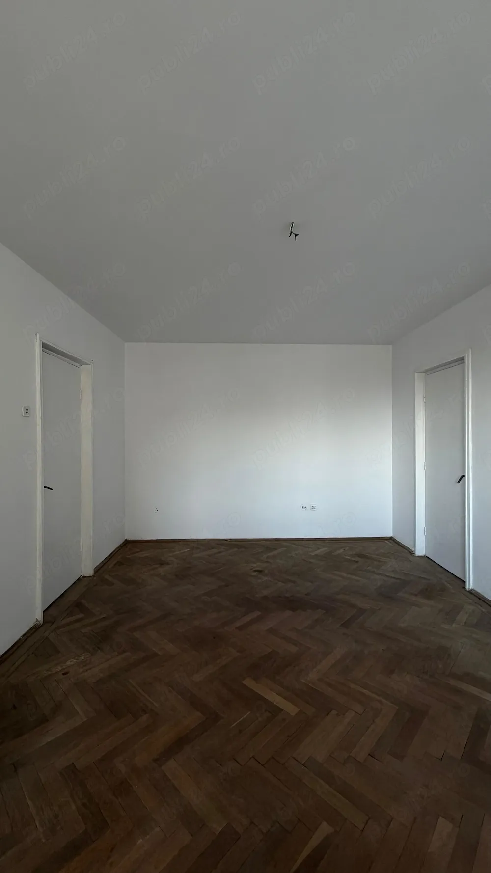 vand apartament 2 cam.in Tomis 2,Constanta,semidecomandat,igienizat