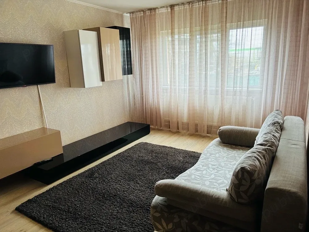 Apartament 3 camere decomandat, 67 mp, zonă Electroputere Mall   centrală proprie