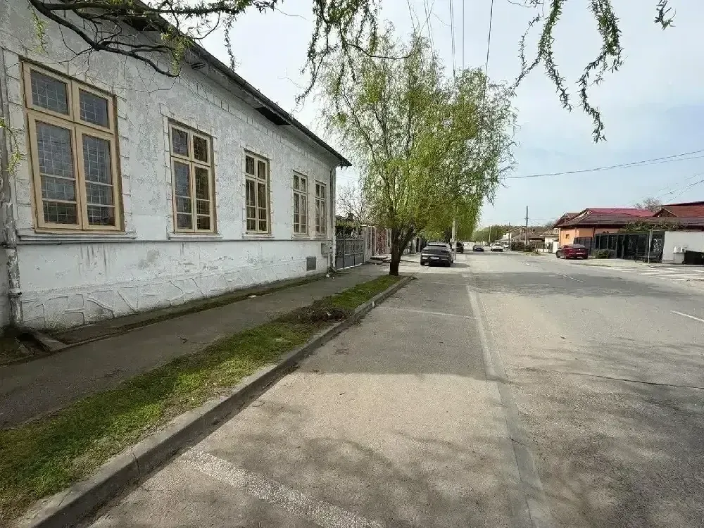 Vand casa in zonă semicentrala Craiova