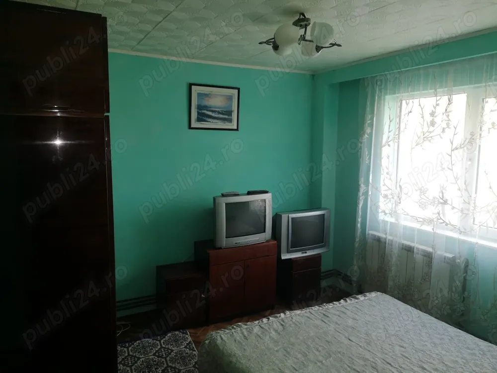 Vanzare apartament 3 camere - imagine 1