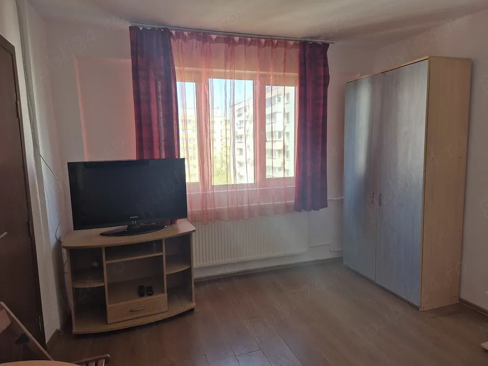 Garsonierâ de închiriat - imagine 1