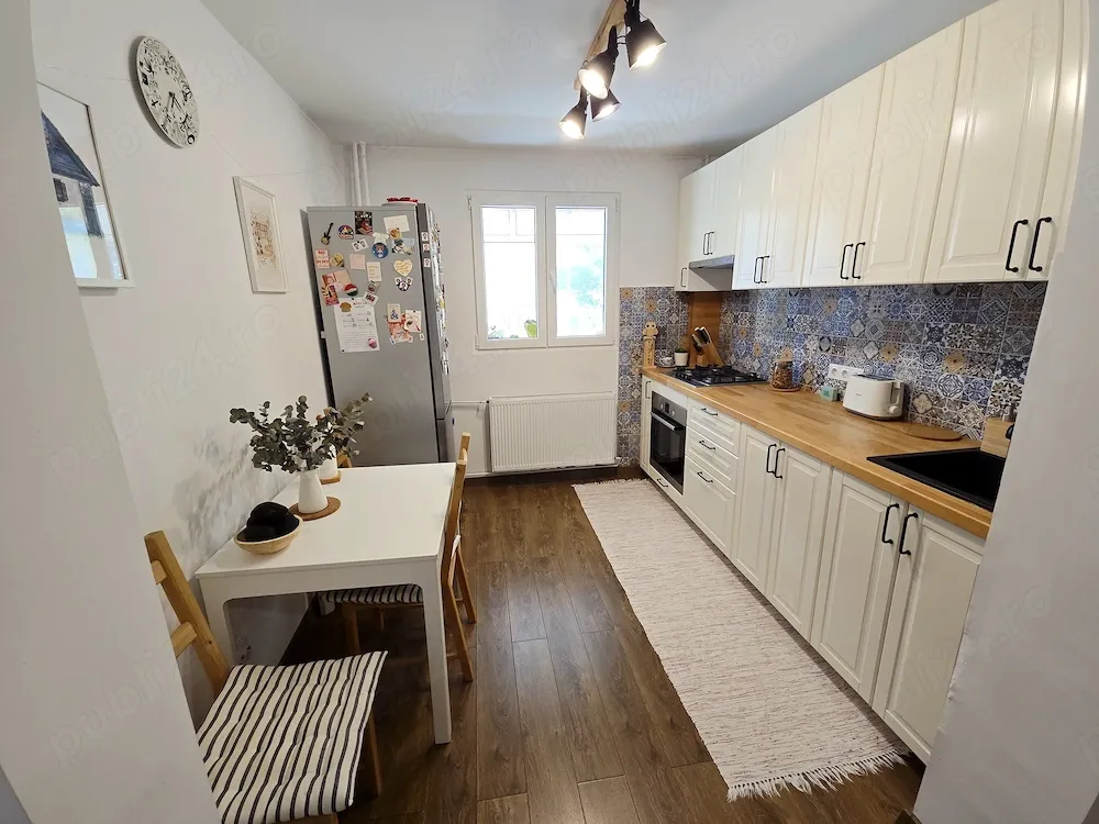 3 camere decomandat, 2 bai, renovat 2020 - Teiul Doamnei, zona linistita