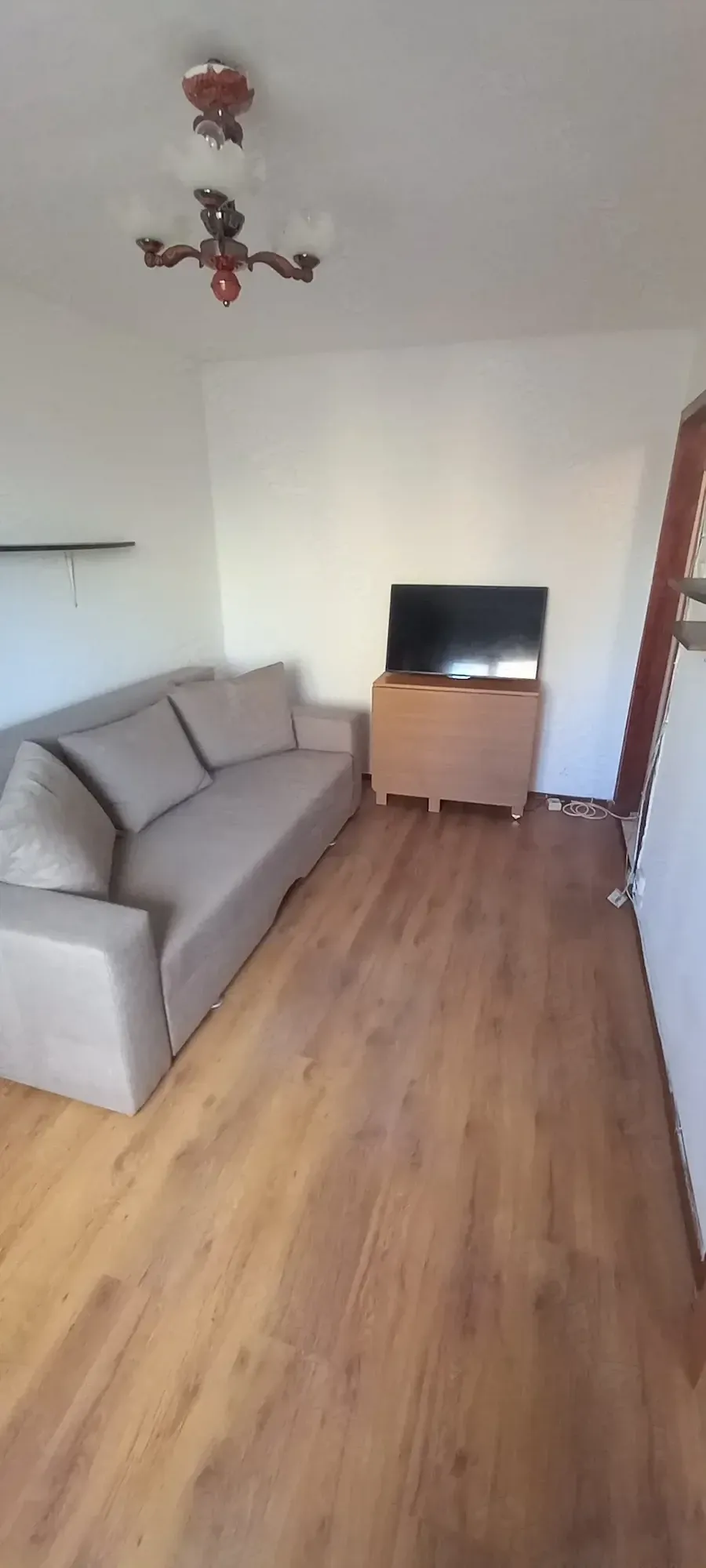 Proprietar inchiriez garsoniera in Drumul Taberei, mall Plaza, parc Moghioros