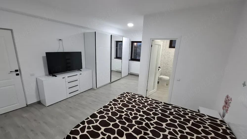 De închiriat apartament 4 camere   120 mp   Giulești Sârbi