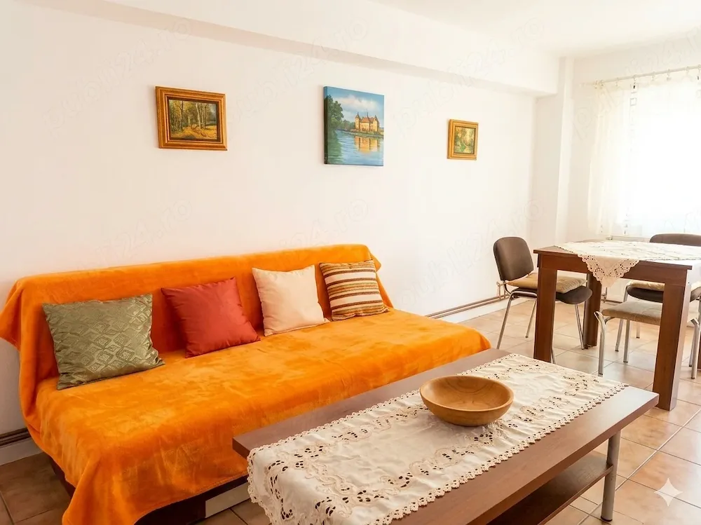 Oportunitate!  2 camere, ultracentral Bd.Traian, decomandat, 65000 euro - imagine 1