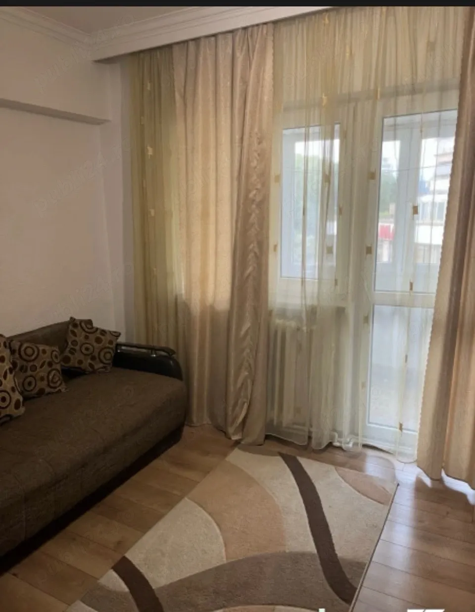 Apartament 3 camere centru - imagine 1
