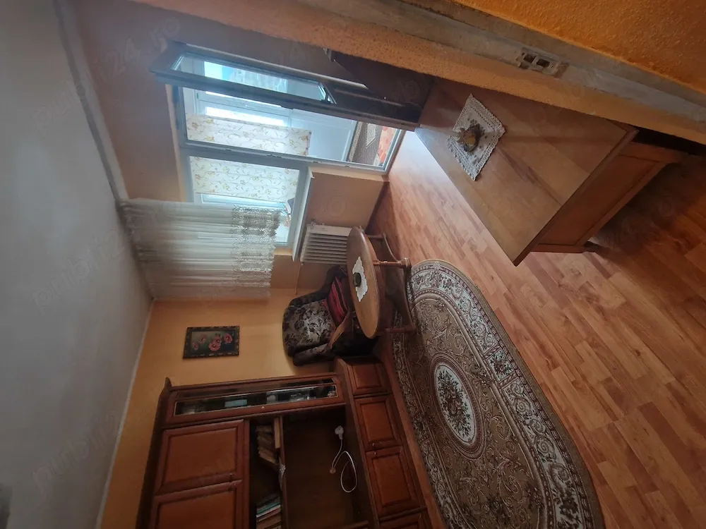 Apartament cu 2 camere in zona centrala, et 3 4 - imagine 1