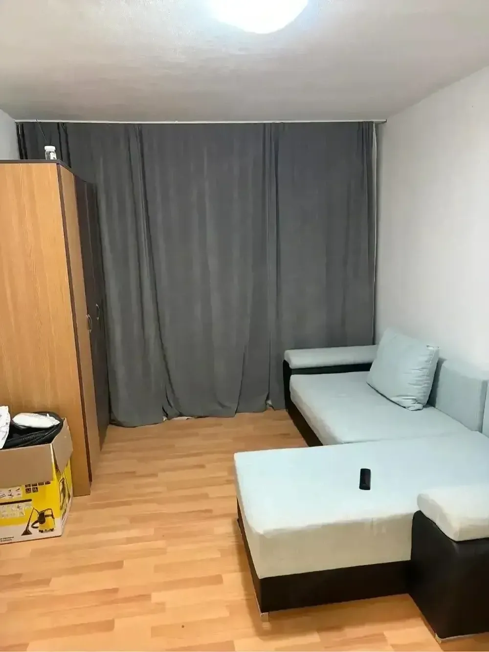 Garsoniera razboieni et 2 intrare in cartier - imagine 1