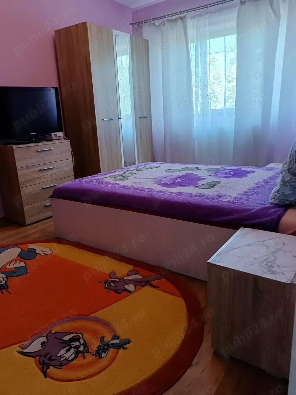 Închiriez garsonieră 1 camere!