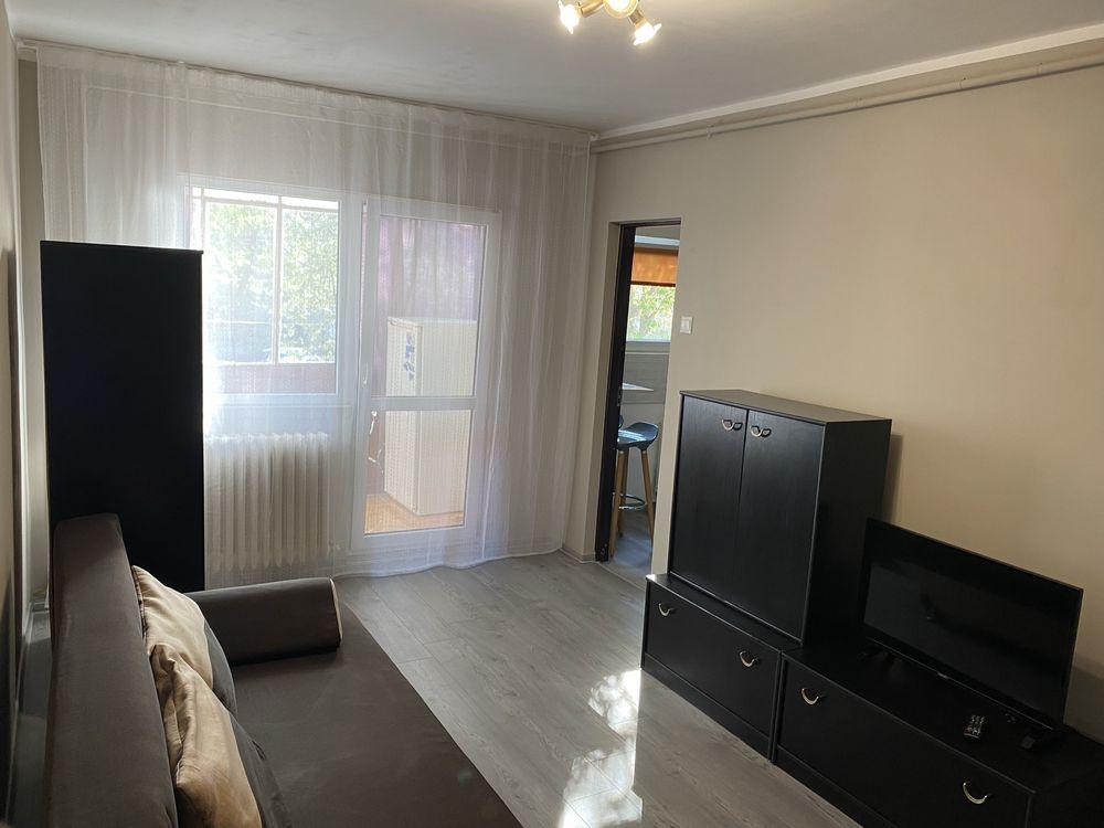 Pers fizica vand garsoniera - imagine 1