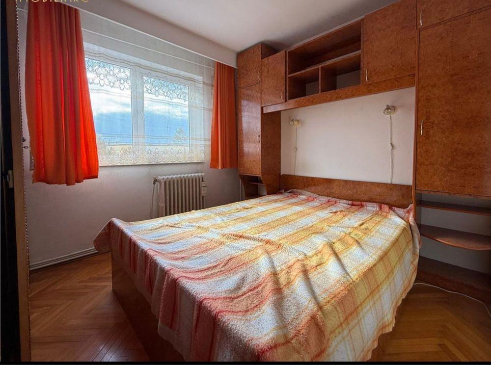 Inchiriez apartament de 3 camere semidecomandat in Manastur - imagine 1