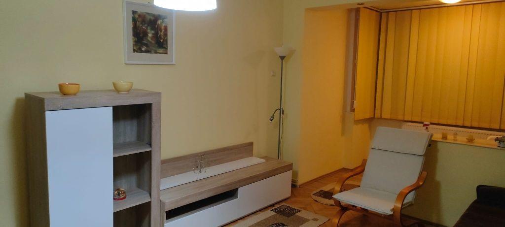 Închiriez apartament cu 2 camere în cartierul Tudor
