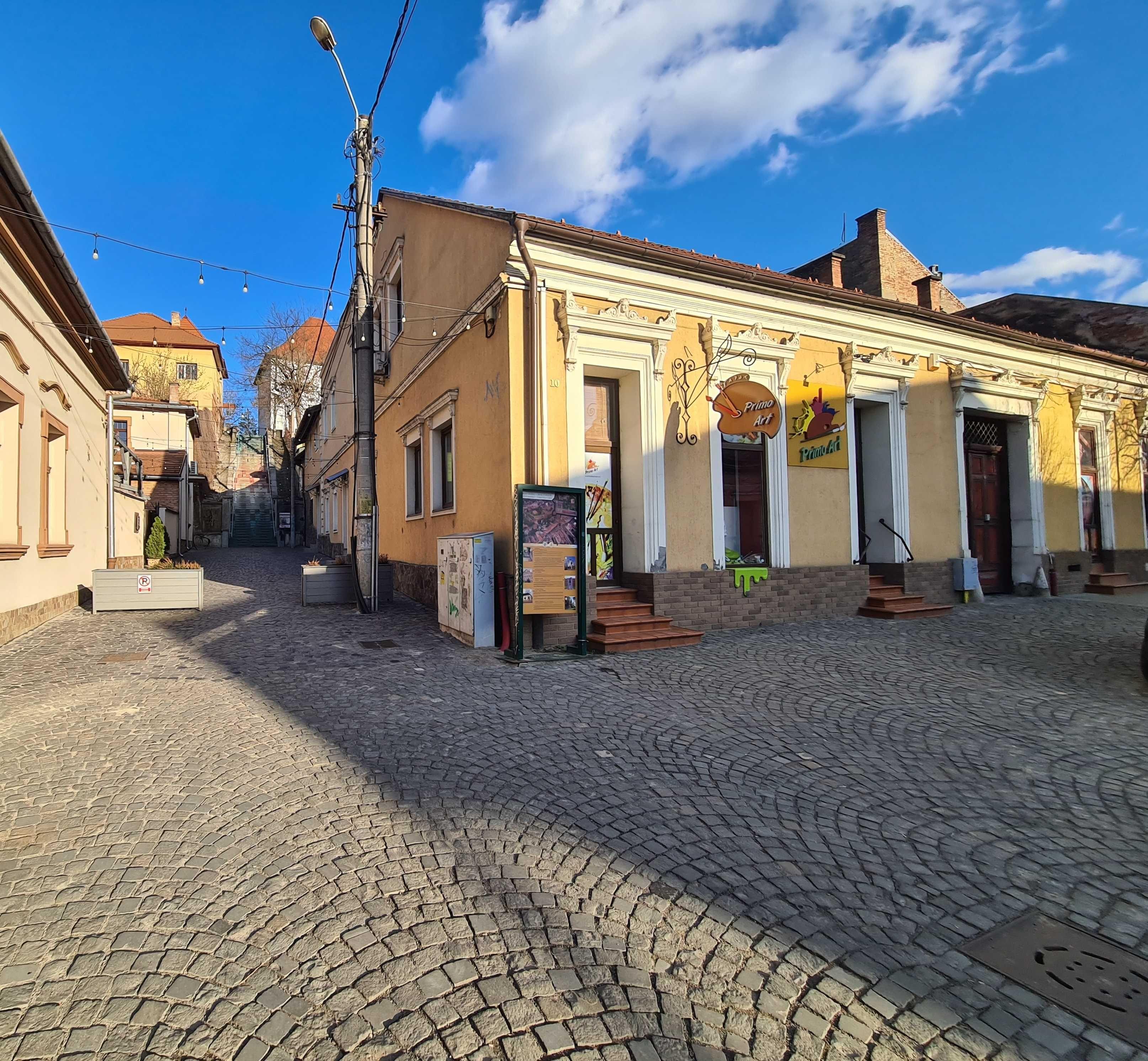 Închiriez spatiu comercial  ultracentral de 90mp