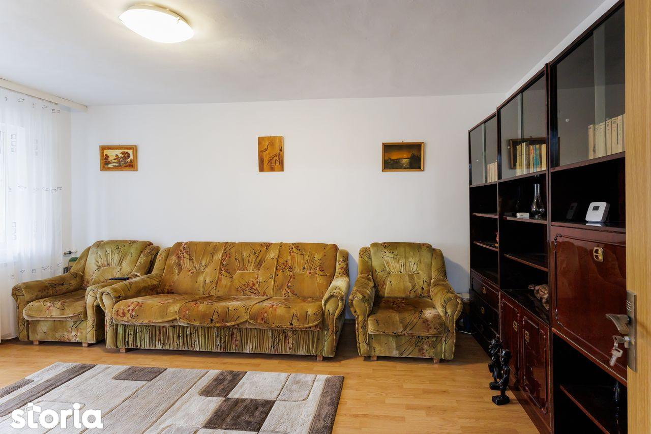 Apartament 2 camere decomandat, cap linie 42-43