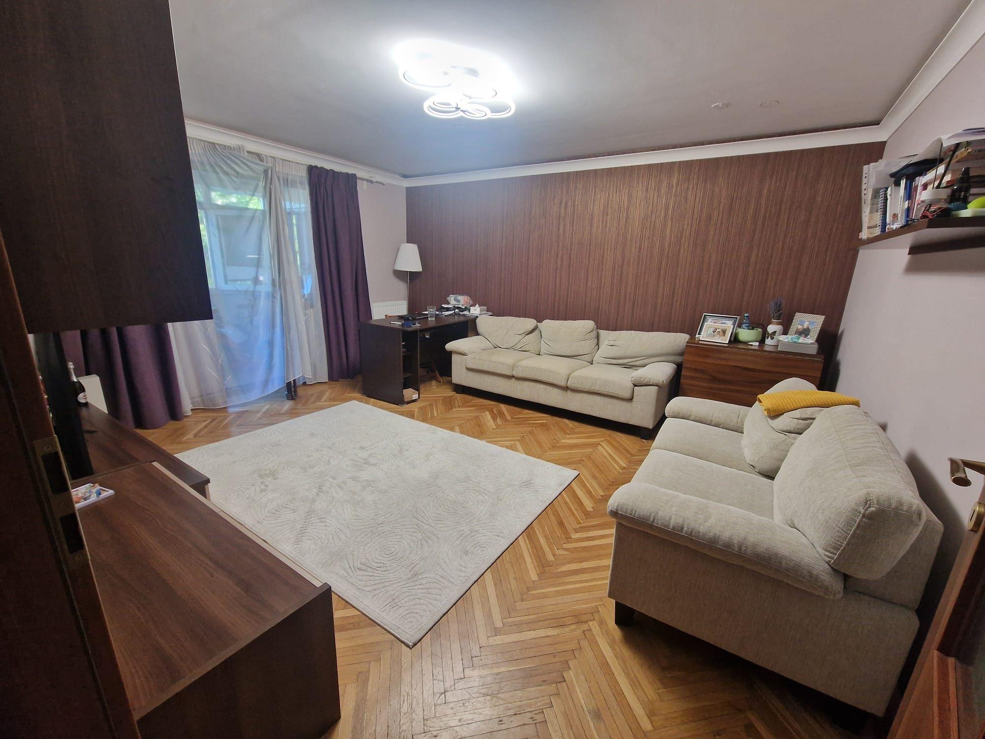 Apartament 4 camere –poziție excelentă, scoala 22, Puskin, modernizat