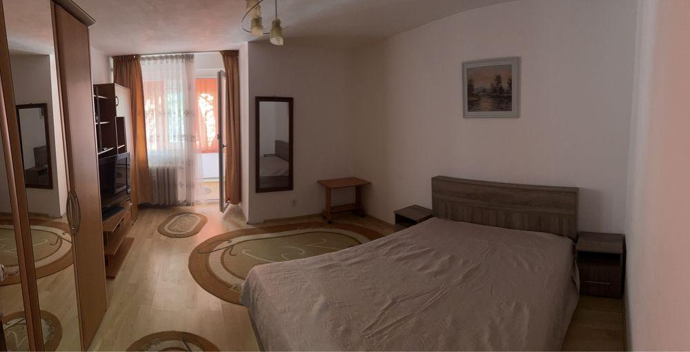 Garsonieră de închiriat – Brazda lui Novac