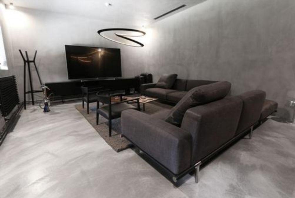 Vand apartament 1 camera bloc nou Cantemir, demisol inalt cu geamuri - imagine 1