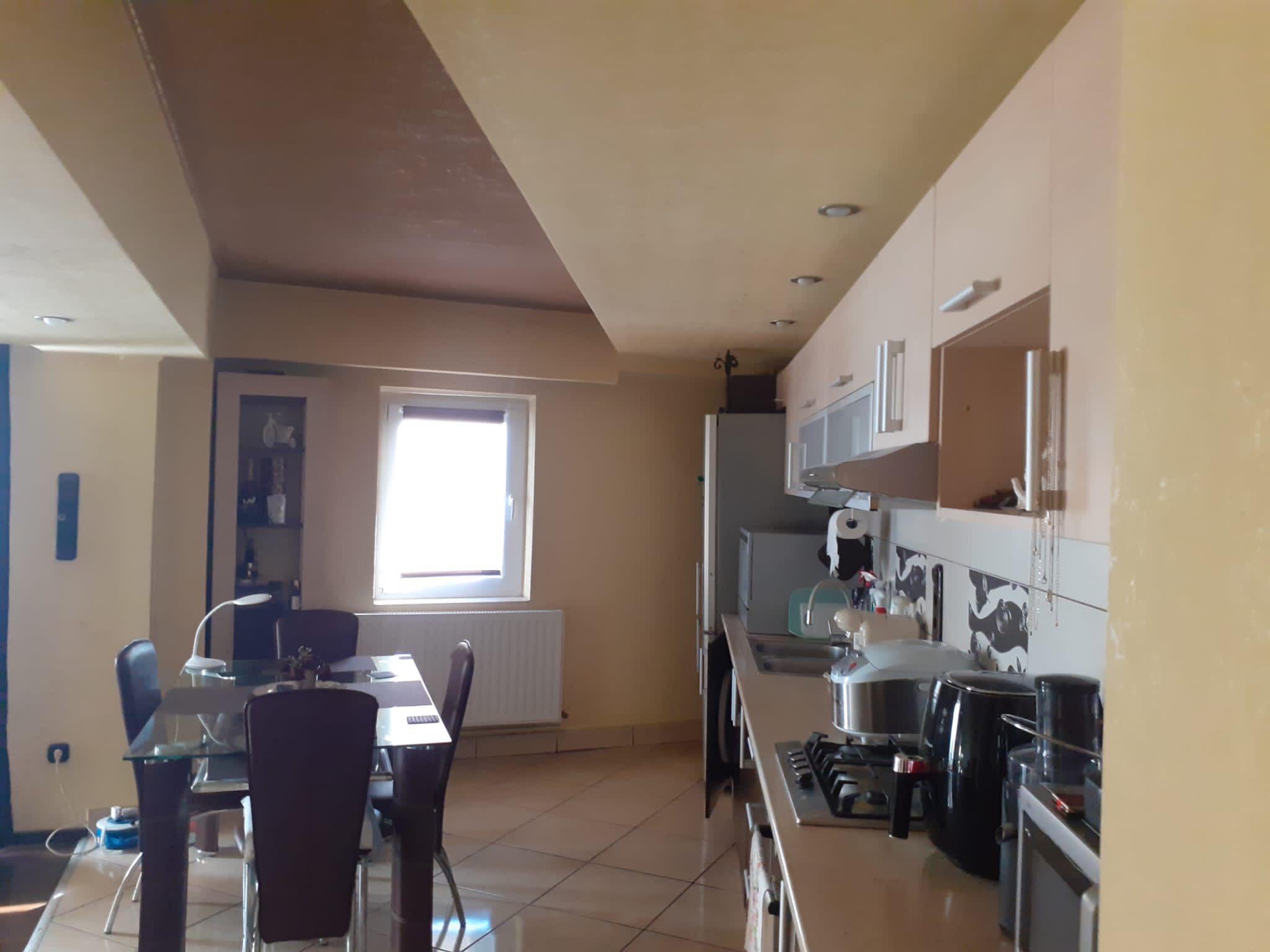 Dau în chirie ap. 2 camere decomandat, tip D