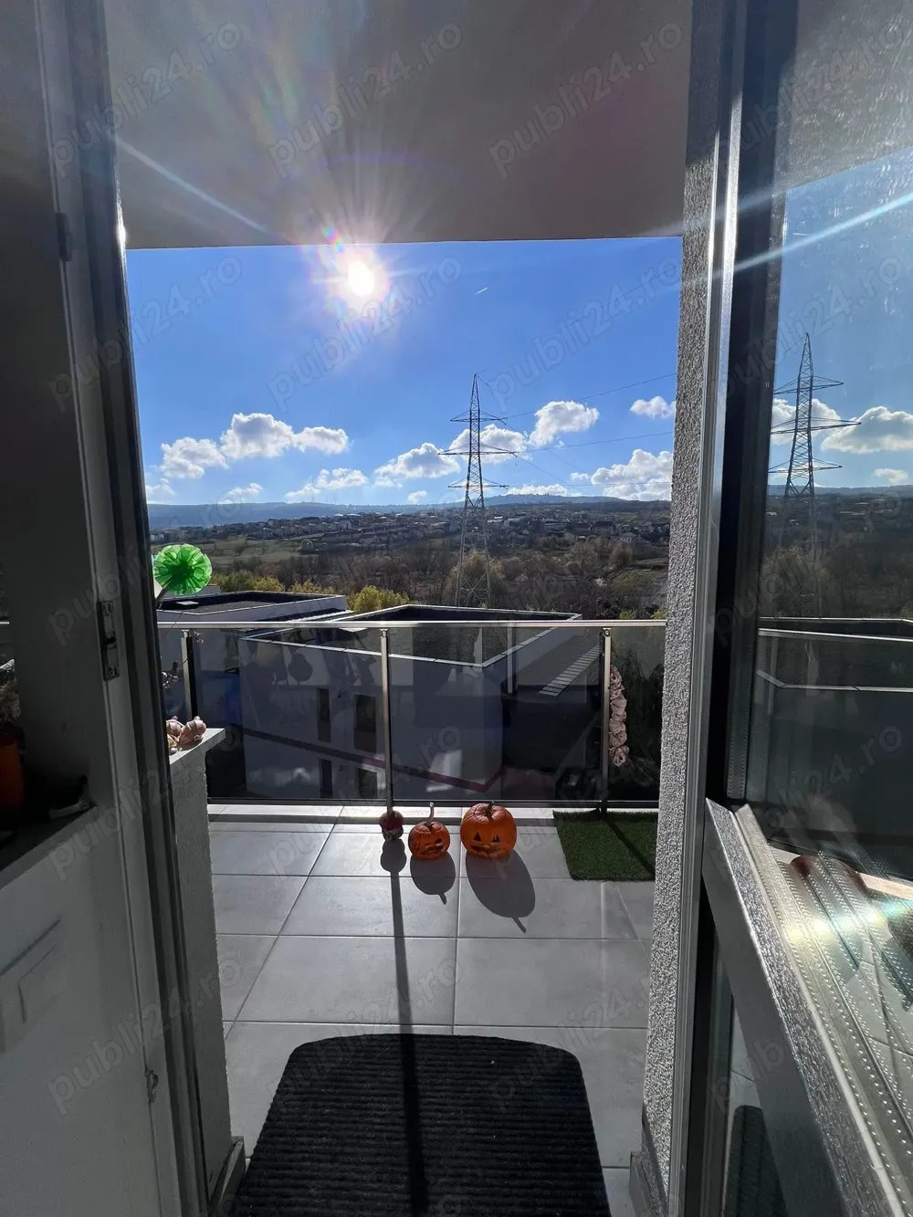 Persoana fizica vand apartament