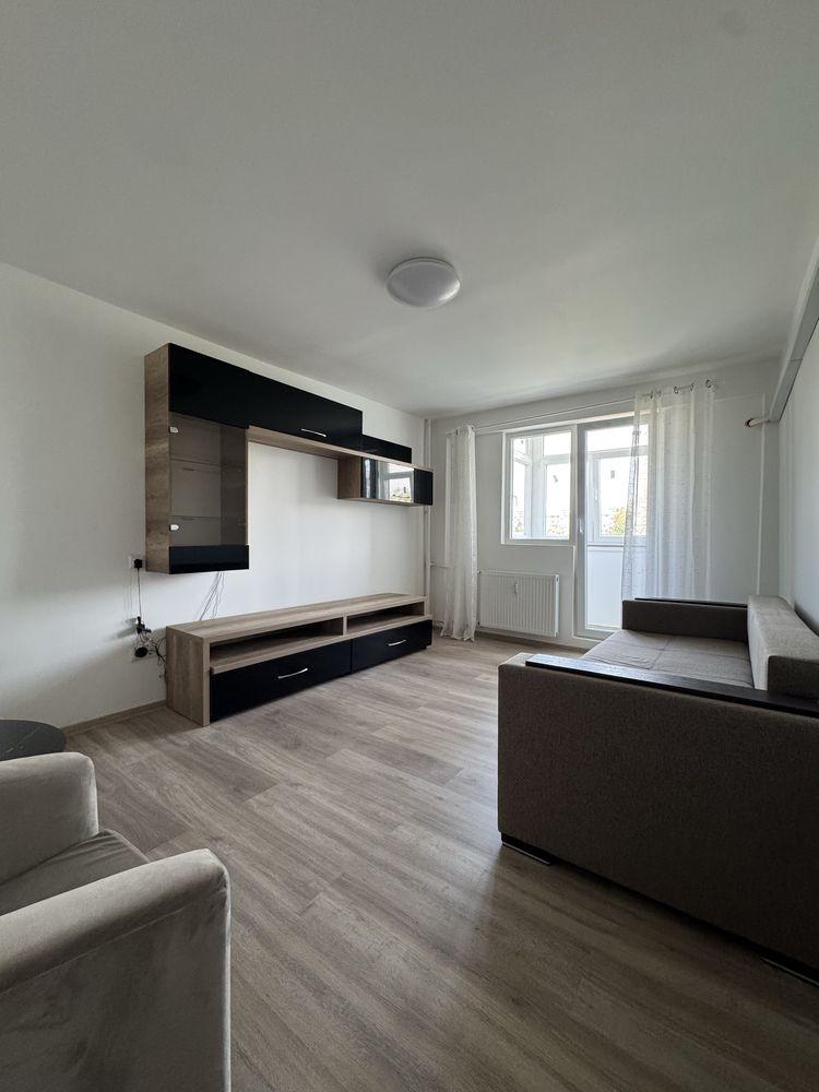 Vând 2 camere decomandat, mobilat – 2 min metrou Romancierilor