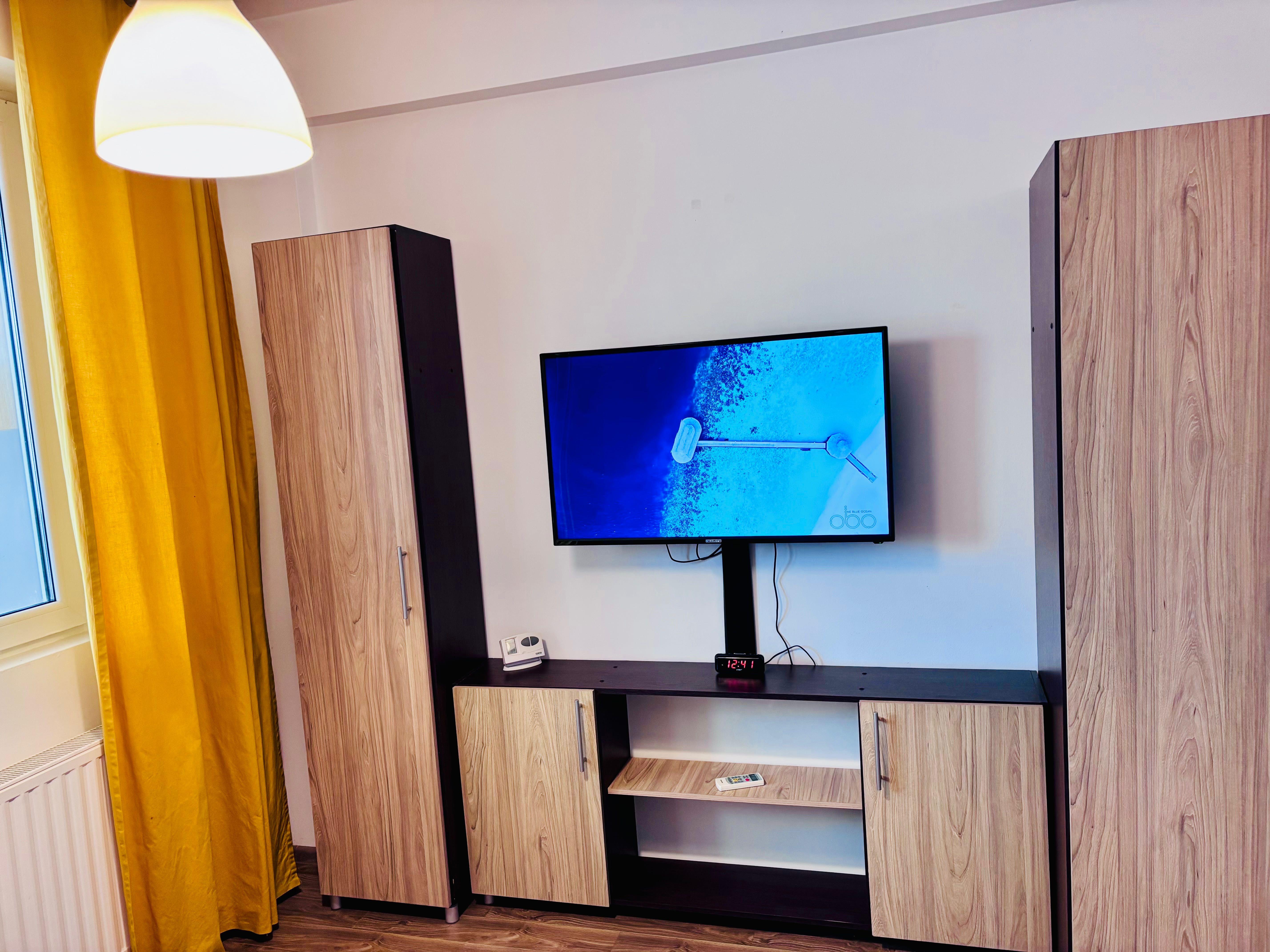 Garsoniera dubla Militari Residence, direct proprietar, utilata si mobilata complet - locuri libere de parcare, acces cu bariera