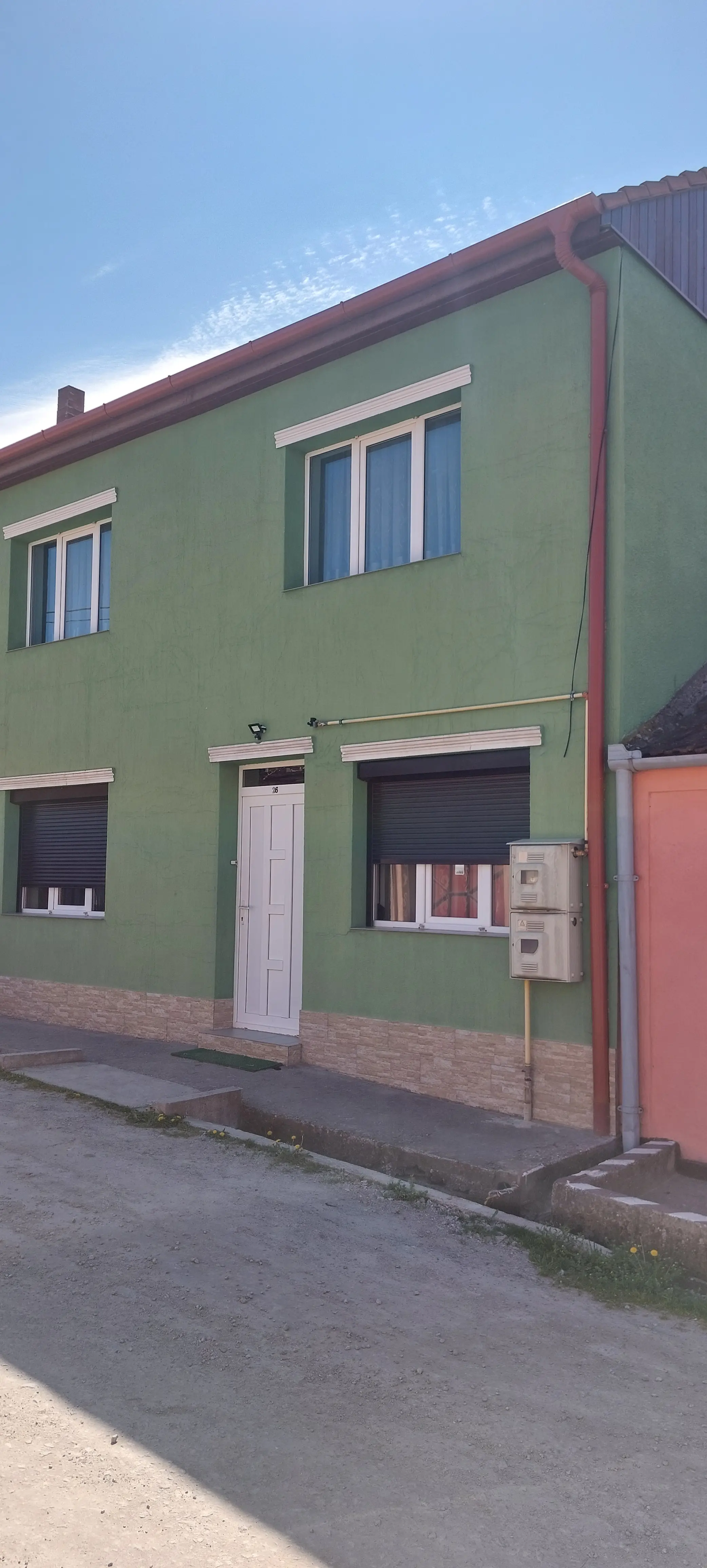 Vand casă cu etaj, strada Nistrului, zona Ștefan cel Mare, Oradea