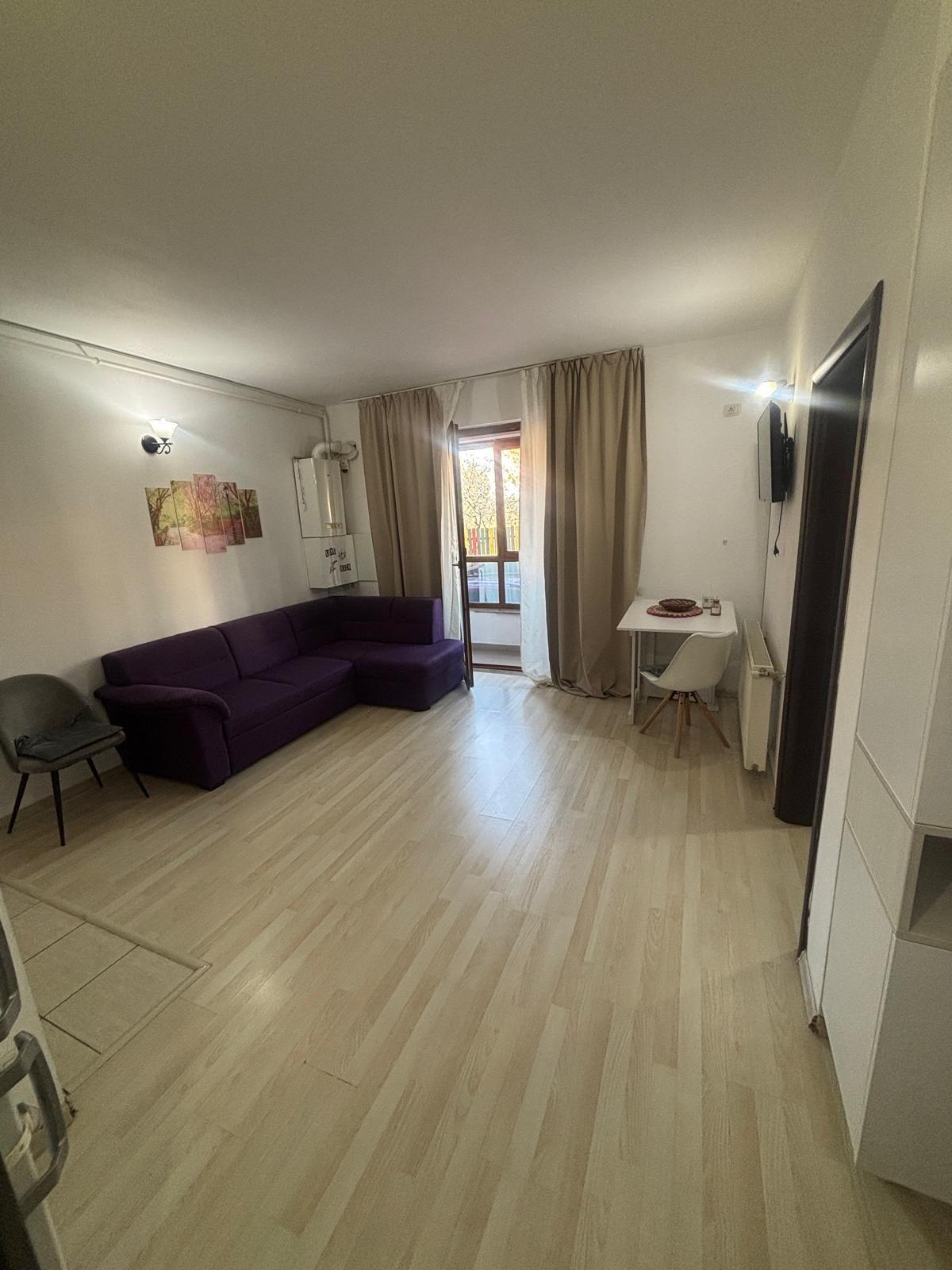 Închiriez ap 2 camere!!!