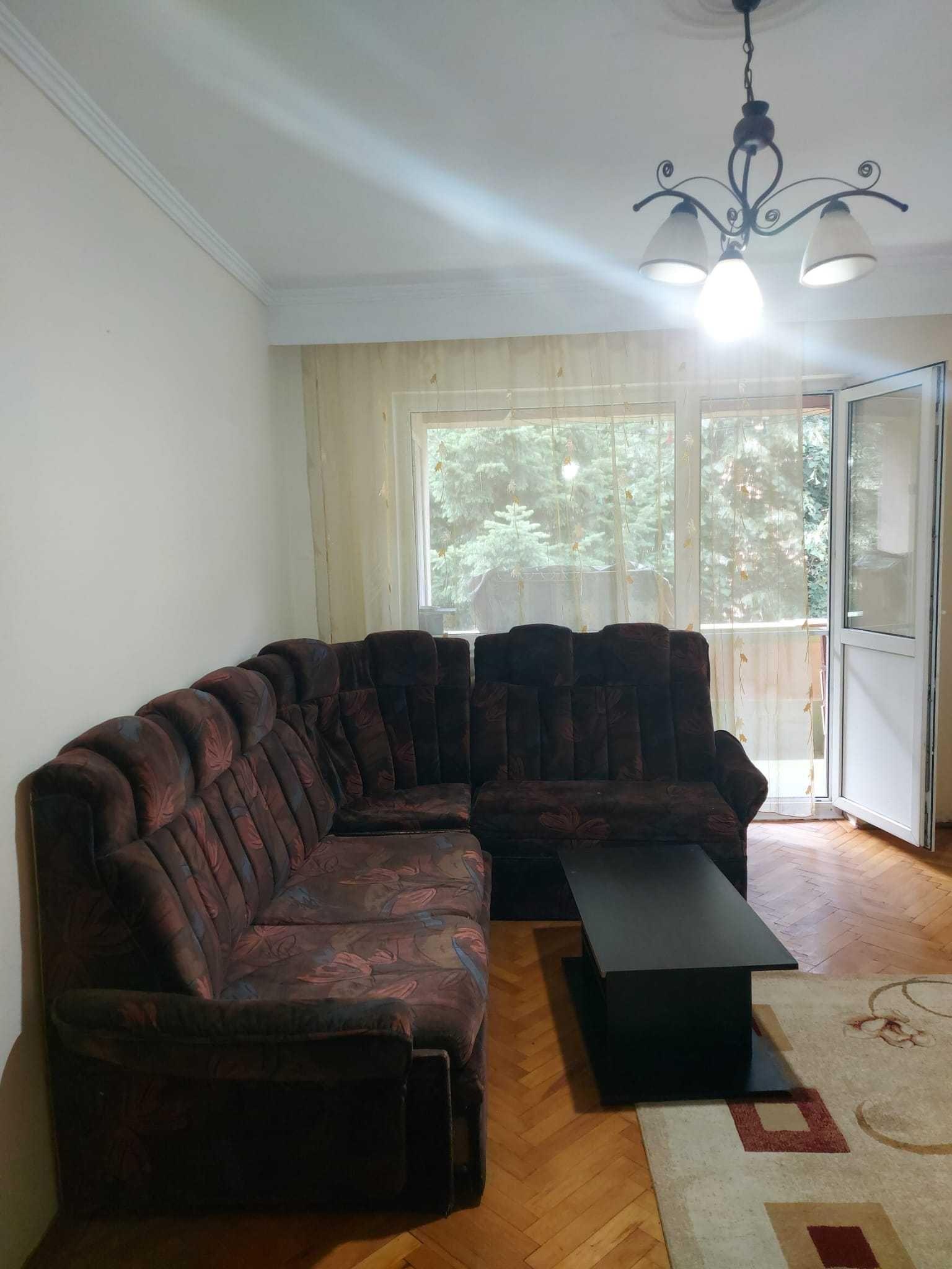 Inchiriez apartament 3 camere, Zona Nord - imagine 1