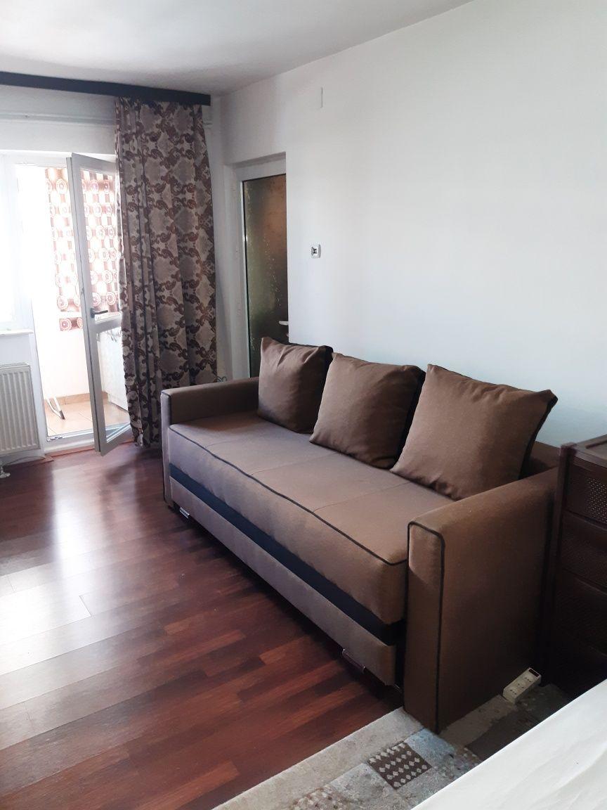 Direct proprietar, vand garsoniera total decomandata Ostroveni, 35 mp utili, bloc BCA. - imagine 1