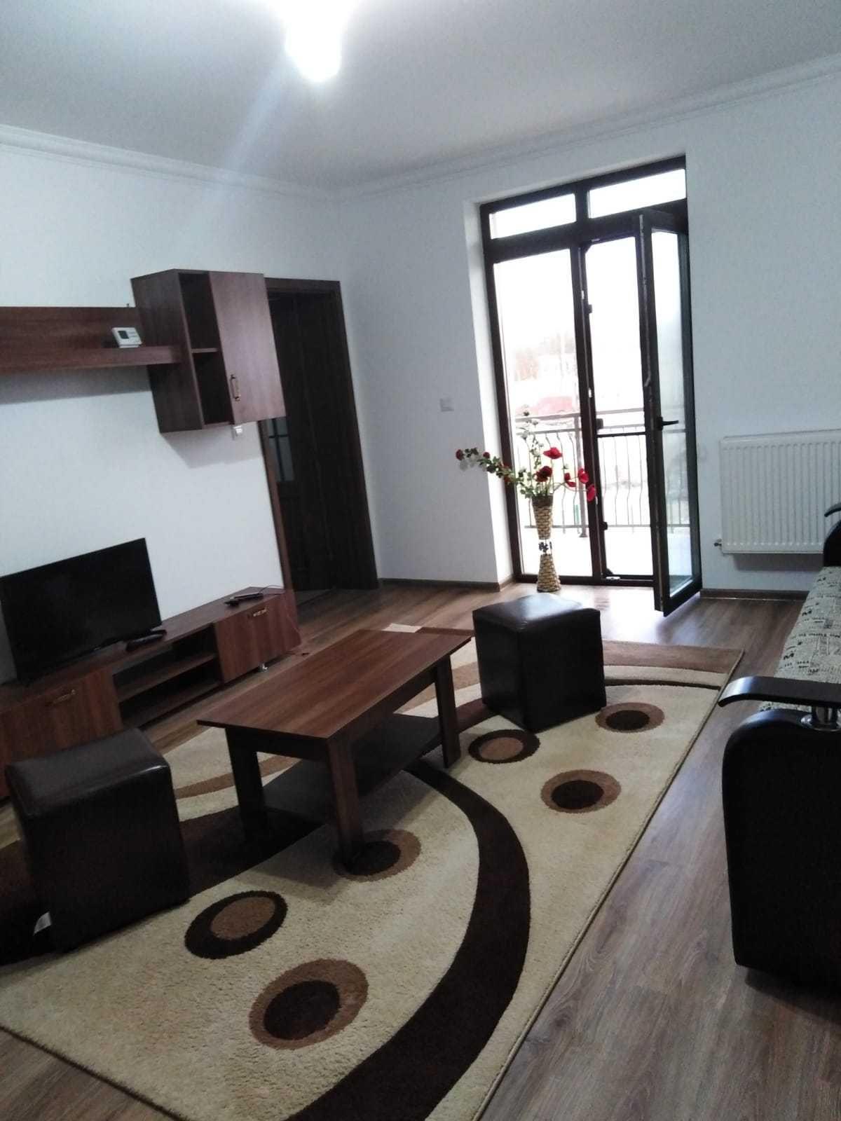 P F vand apartament cu o camera