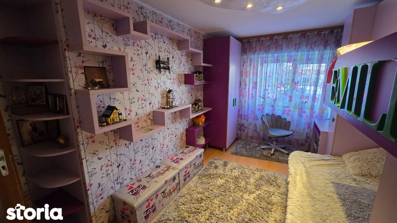 Apartament 3 camere decomandat - Nicolina - Rondul Vechi - imagine 1