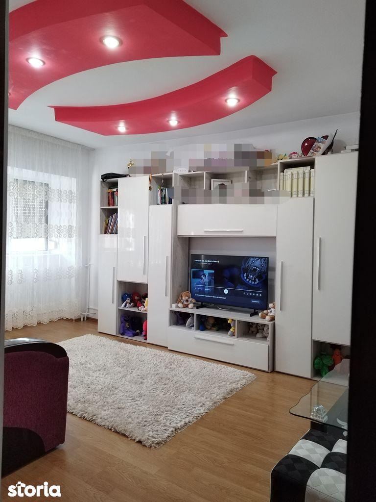 3 camere Dorobanți-70,5mp-balcon-bloc 1983,mobilat,aproape parc/A7