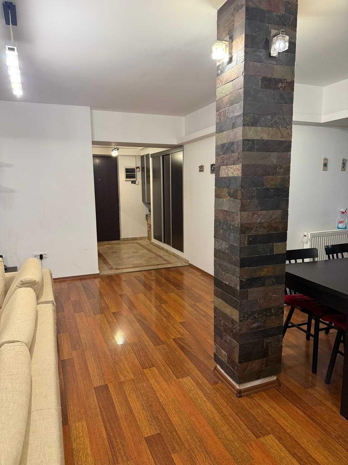 de vanzare apartament 3 camere  Unirii Nord