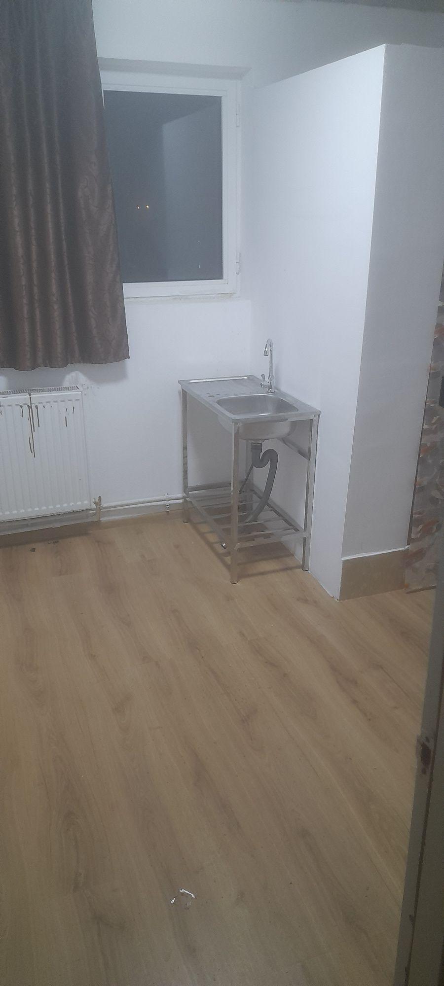 inchiriez camera camin pentru nefamilisti